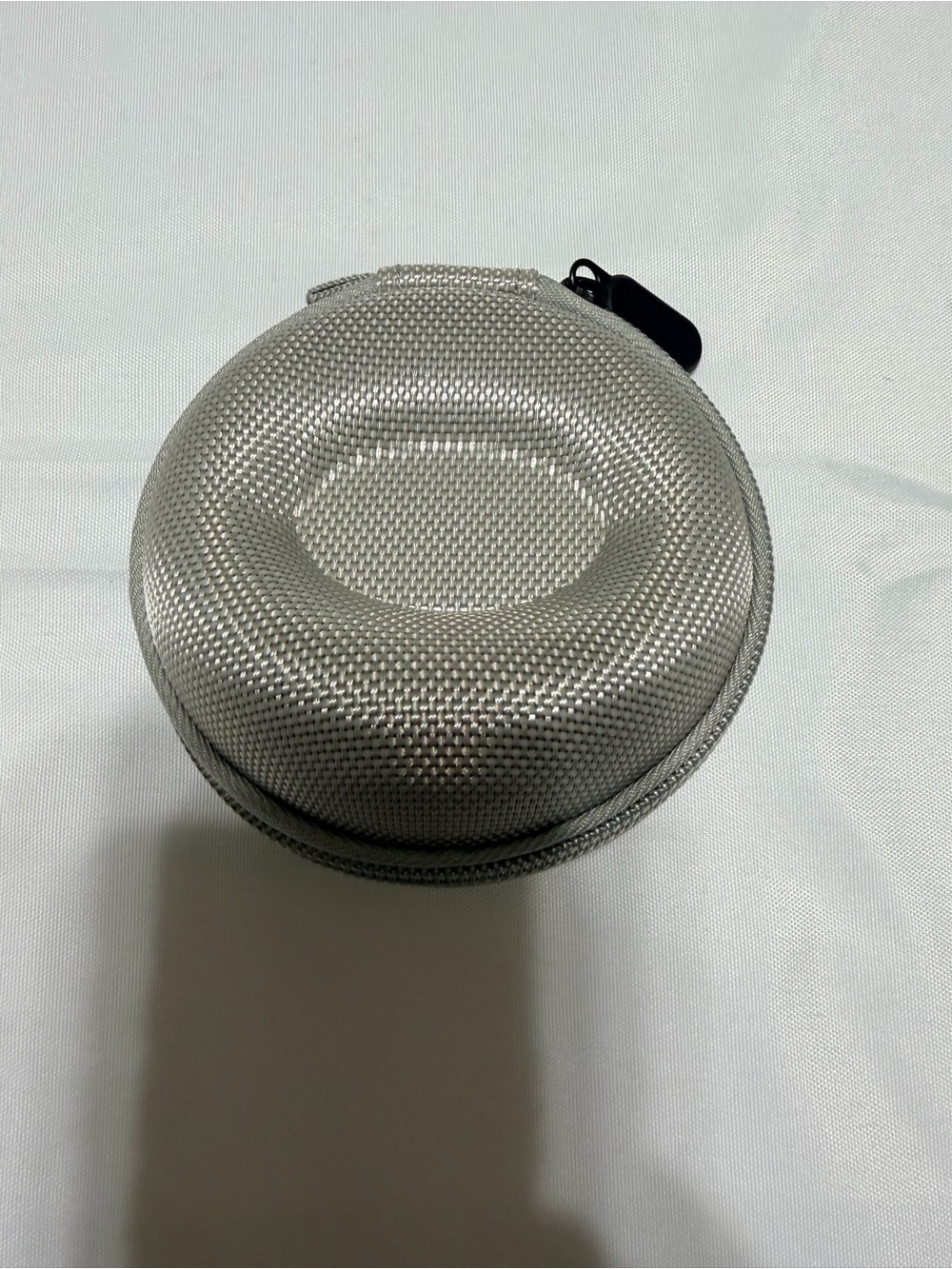 Invicta Silver Textured Round Travel Watch Case - Picture 2 of 3